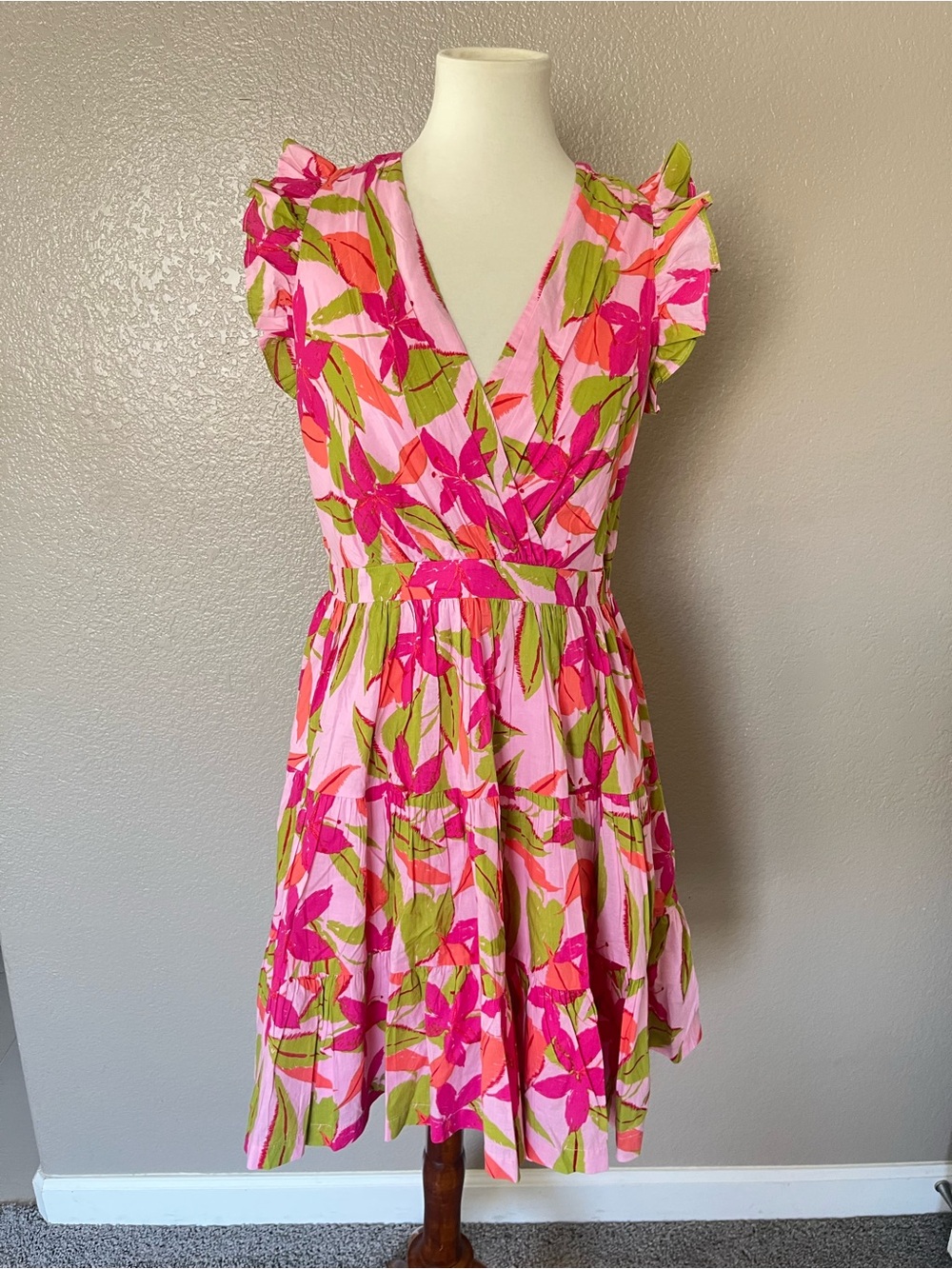 Taylor pink dress medium